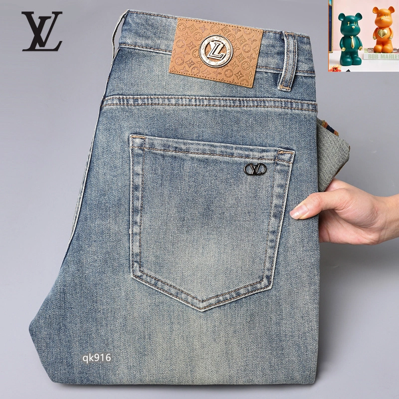 ModernLook Louis Vuitton Jeans 132104