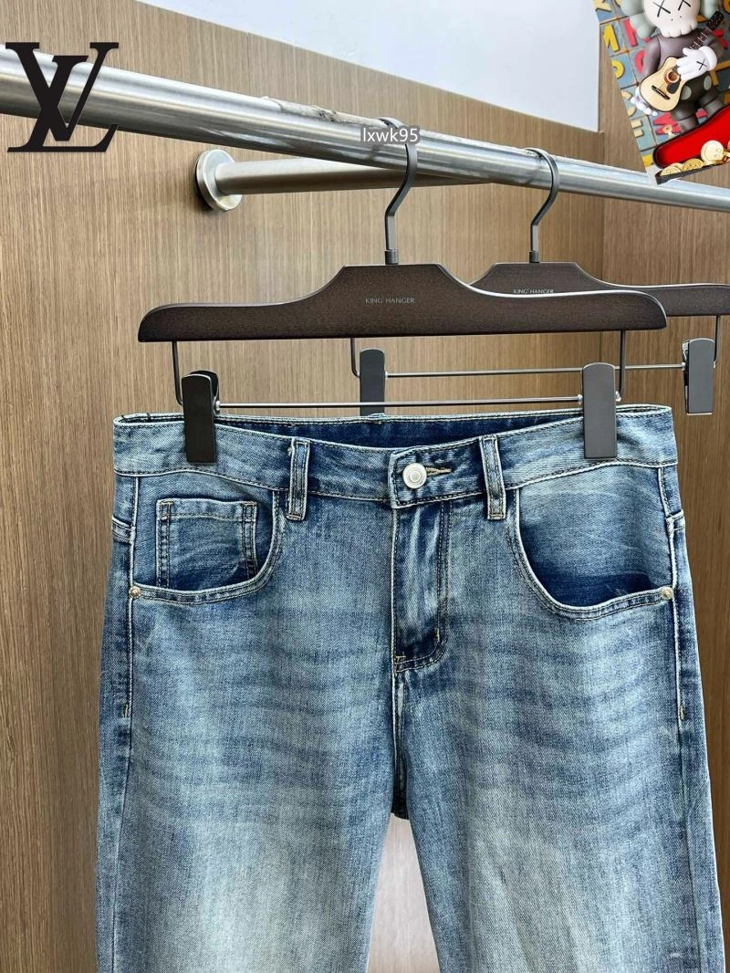 Unisex Louis Vuitton Jeans 132066