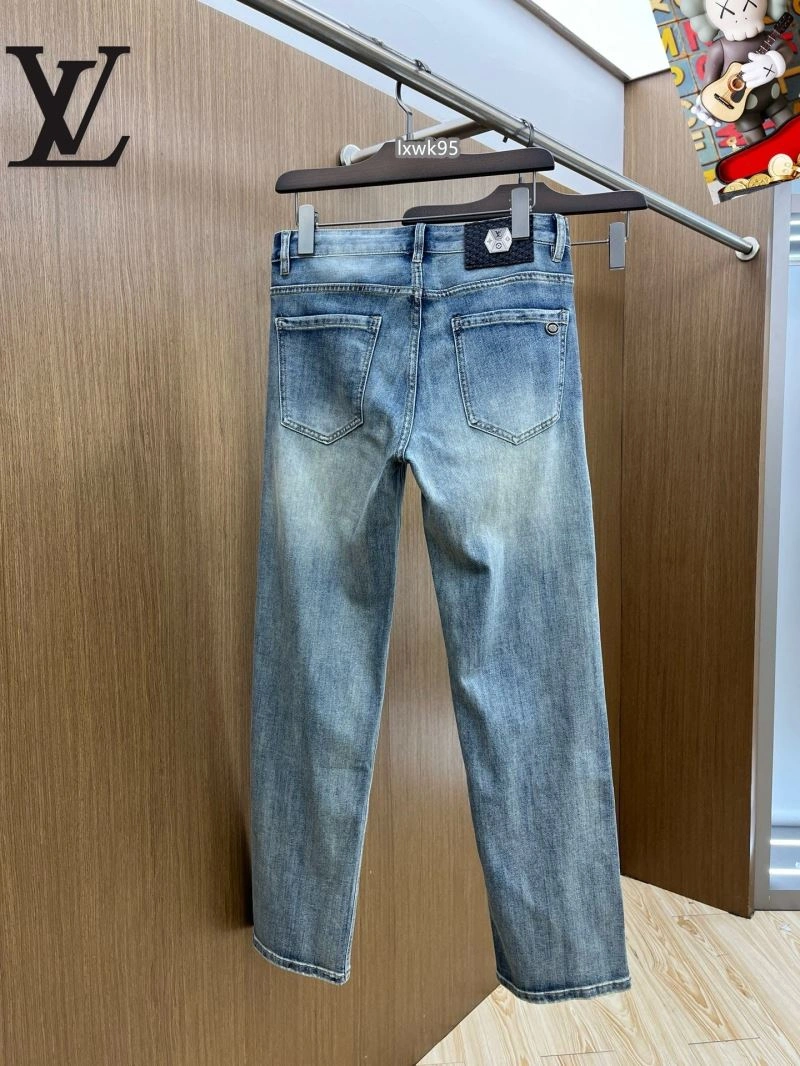 Unisex Louis Vuitton Jeans 132066