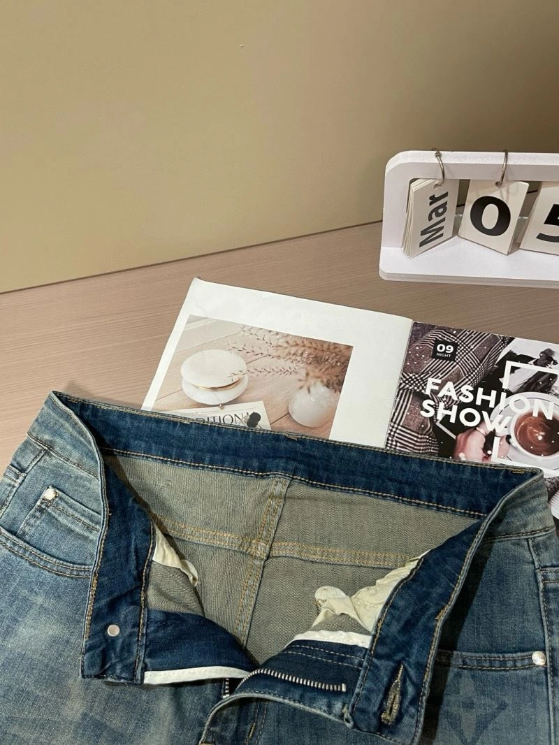 Louis Vuitton Jeans Contemporary 132056