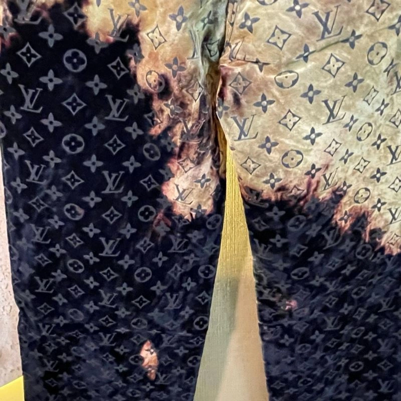 UrbanStyle Louis Vuitton Jeans 138776
