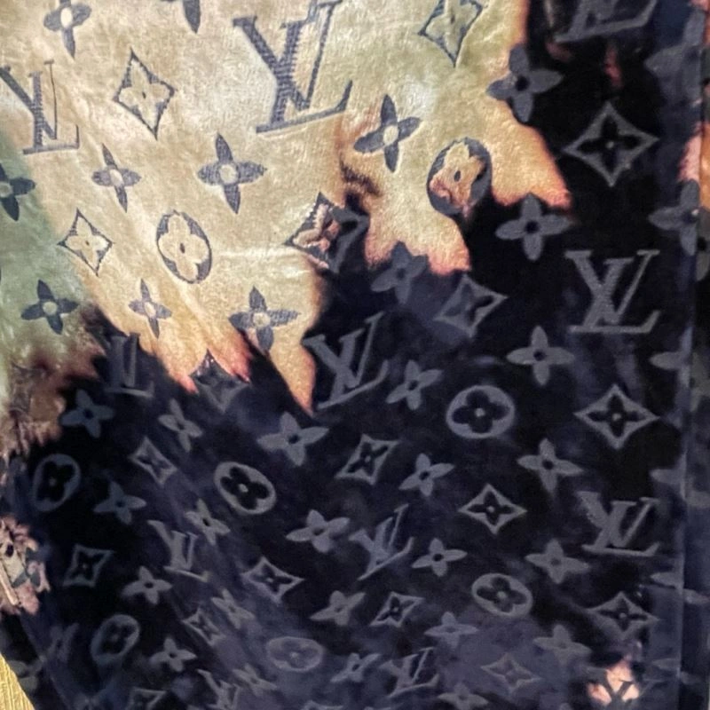 UrbanStyle Louis Vuitton Jeans 138776
