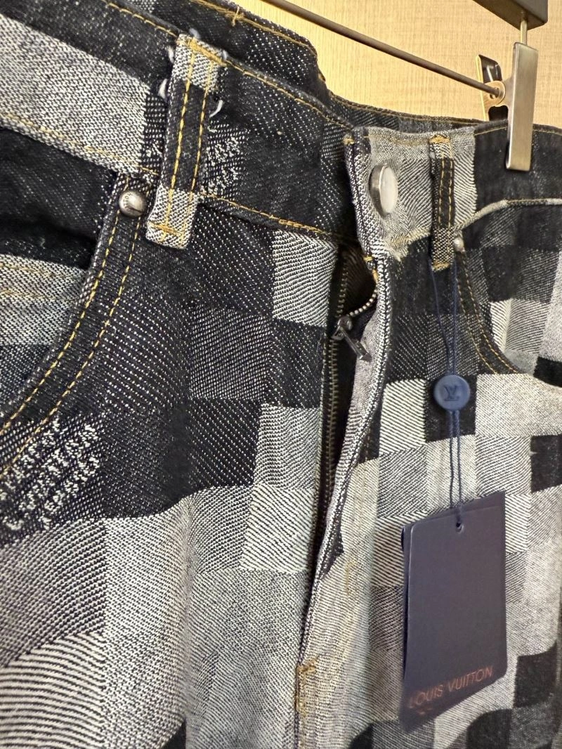 Louis Vuitton Jeans ModernLook 138768