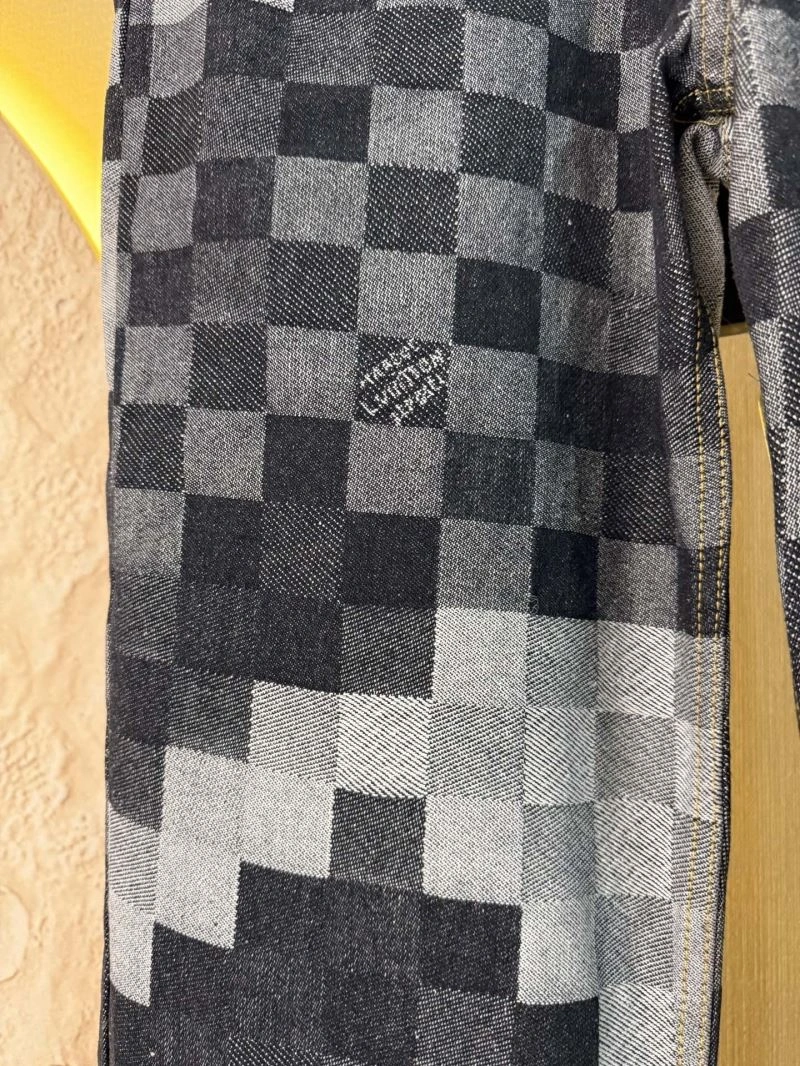 Louis Vuitton Jeans ModernLook 138768