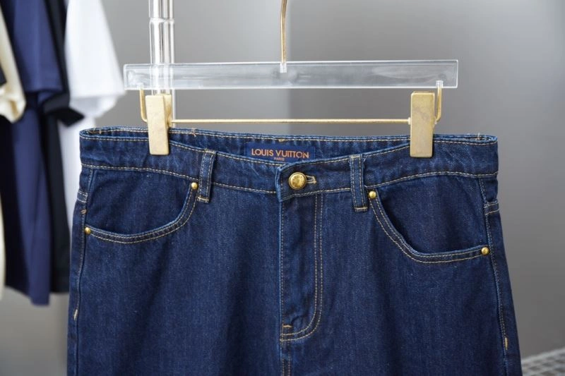 Versatile Louis Vuitton Jeans 138745