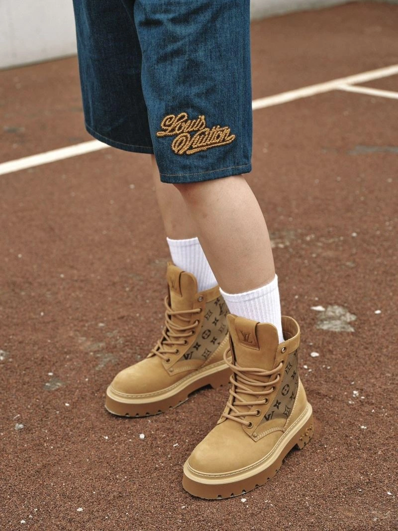 Versatile Louis Vuitton Jeans 138745