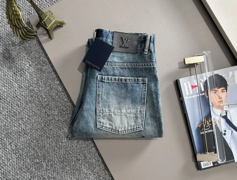 Contemporary Louis Vuitton Jeans 138749