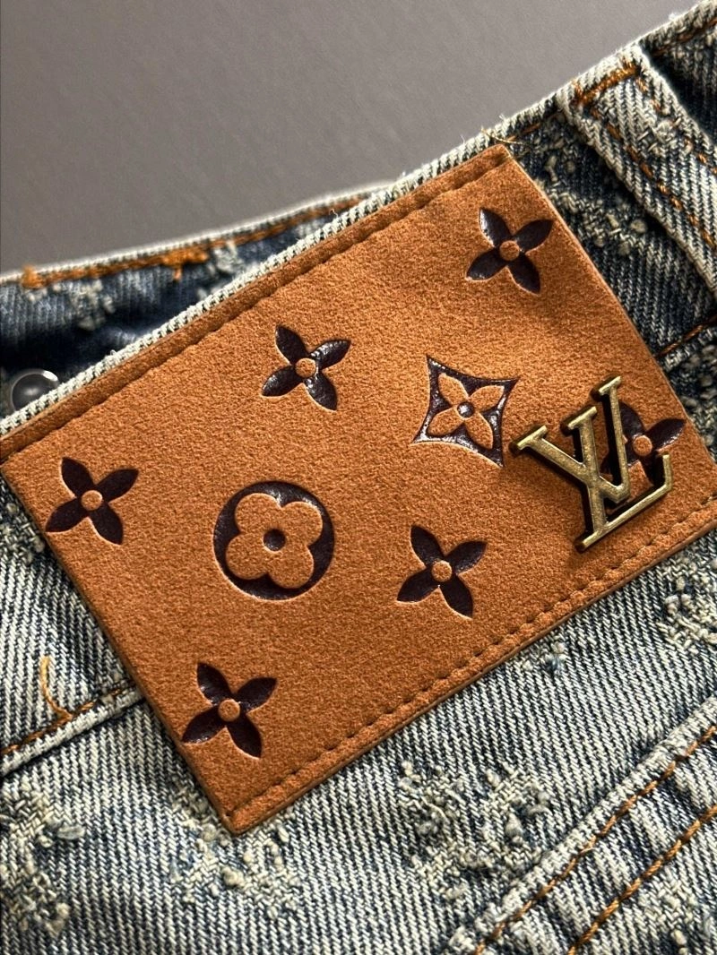 Louis Vuitton Jeans FashionForward 138751