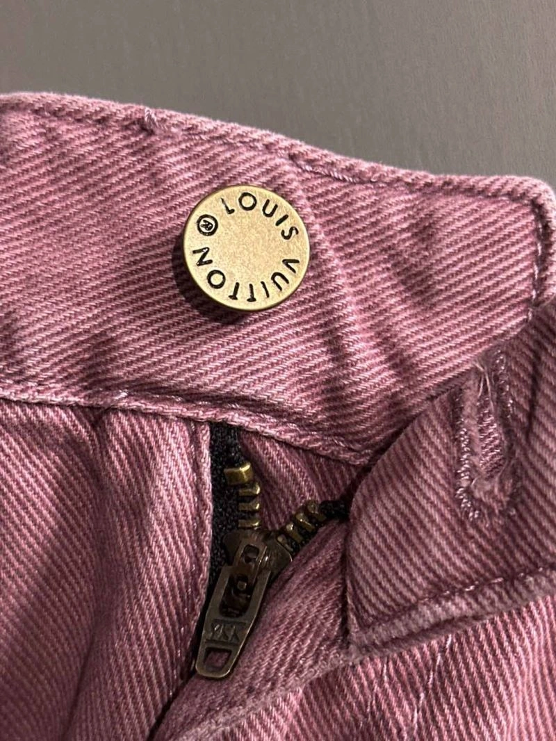 UrbanChic Louis Vuitton Jeans 138719