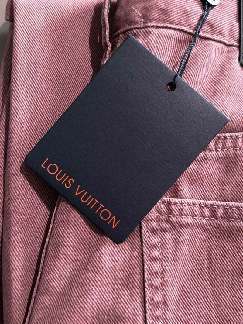 UrbanChic Louis Vuitton Jeans 138719