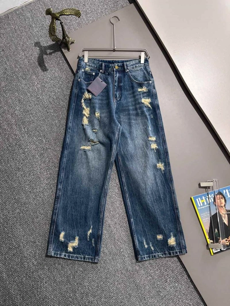 ComfortFit Louis Vuitton Jeans 138712