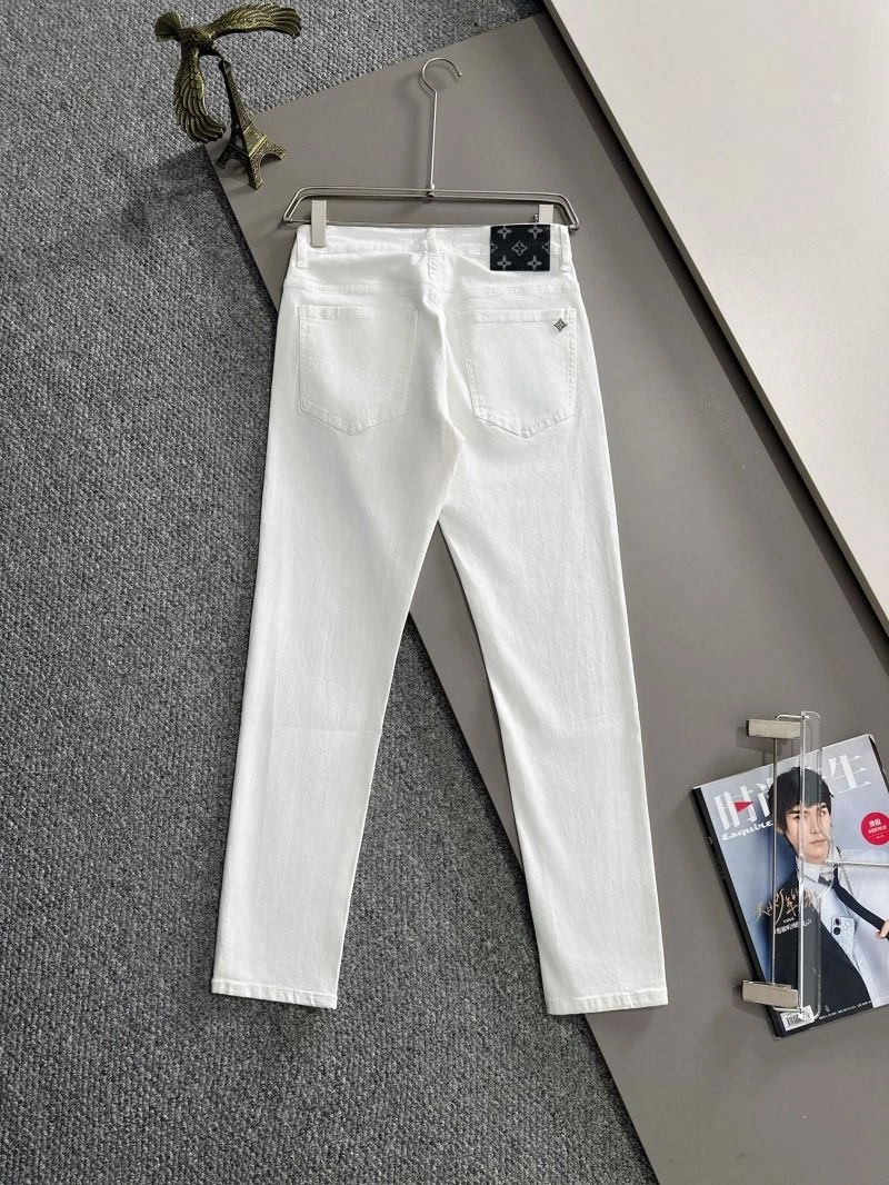 Effortless Louis Vuitton Jeans 138701