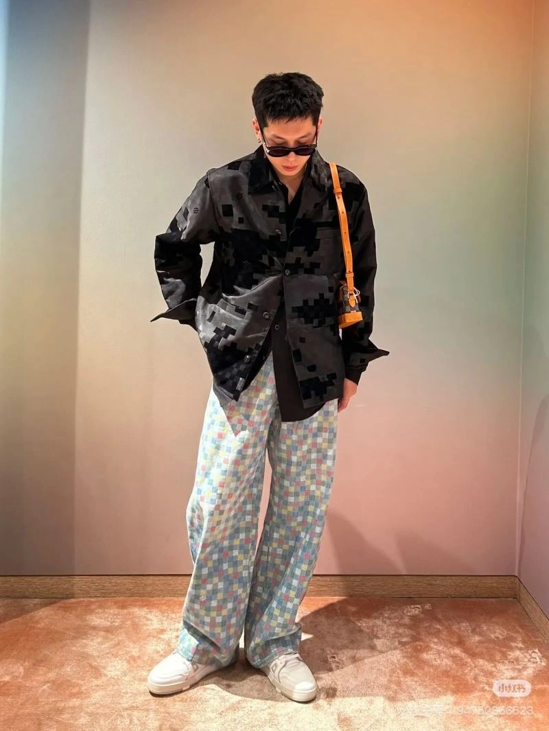 Chic Louis Vuitton Jeans 138716
