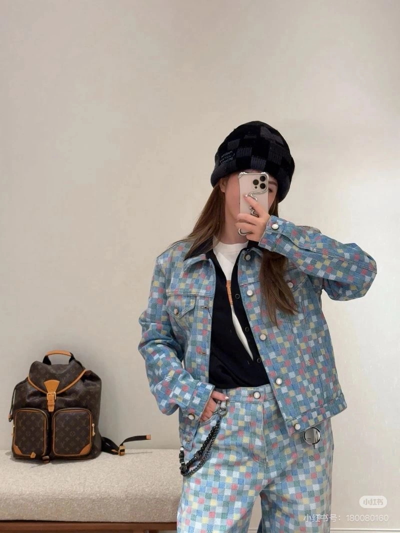 Chic Louis Vuitton Jeans 138716