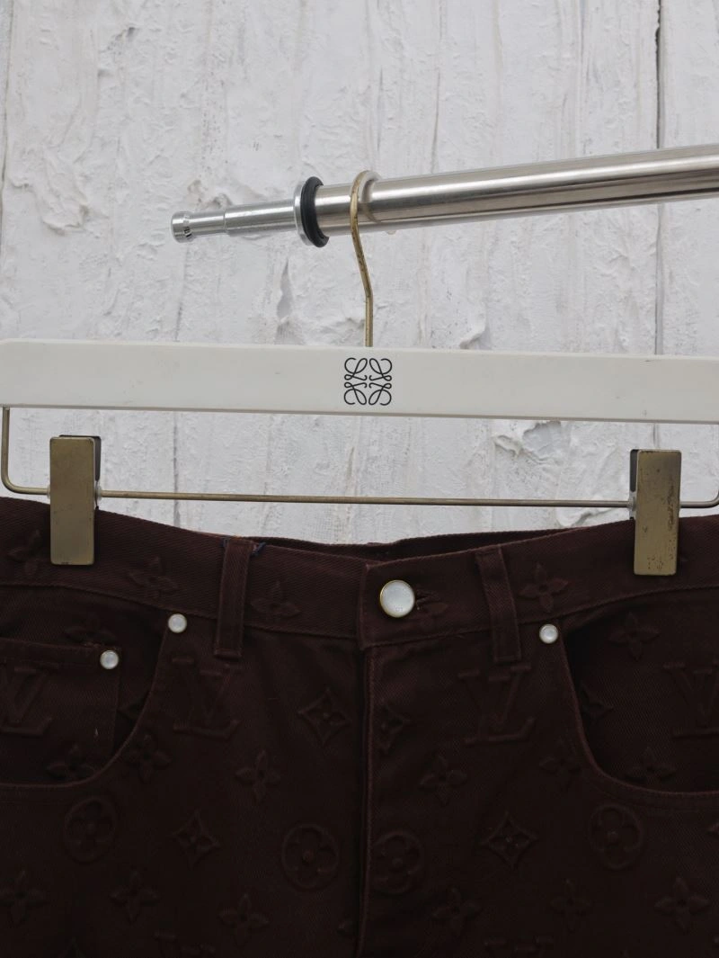 Seasonal Louis Vuitton Jeans 138689
