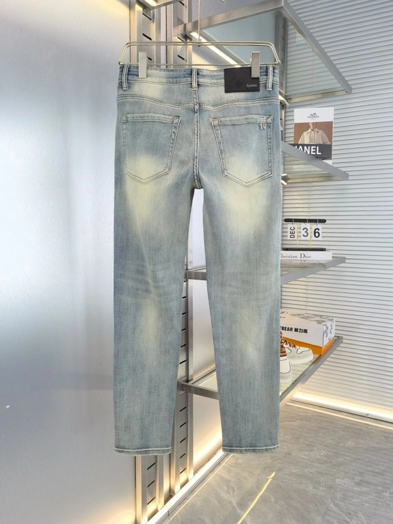 Resilient Louis Vuitton Jeans 137918