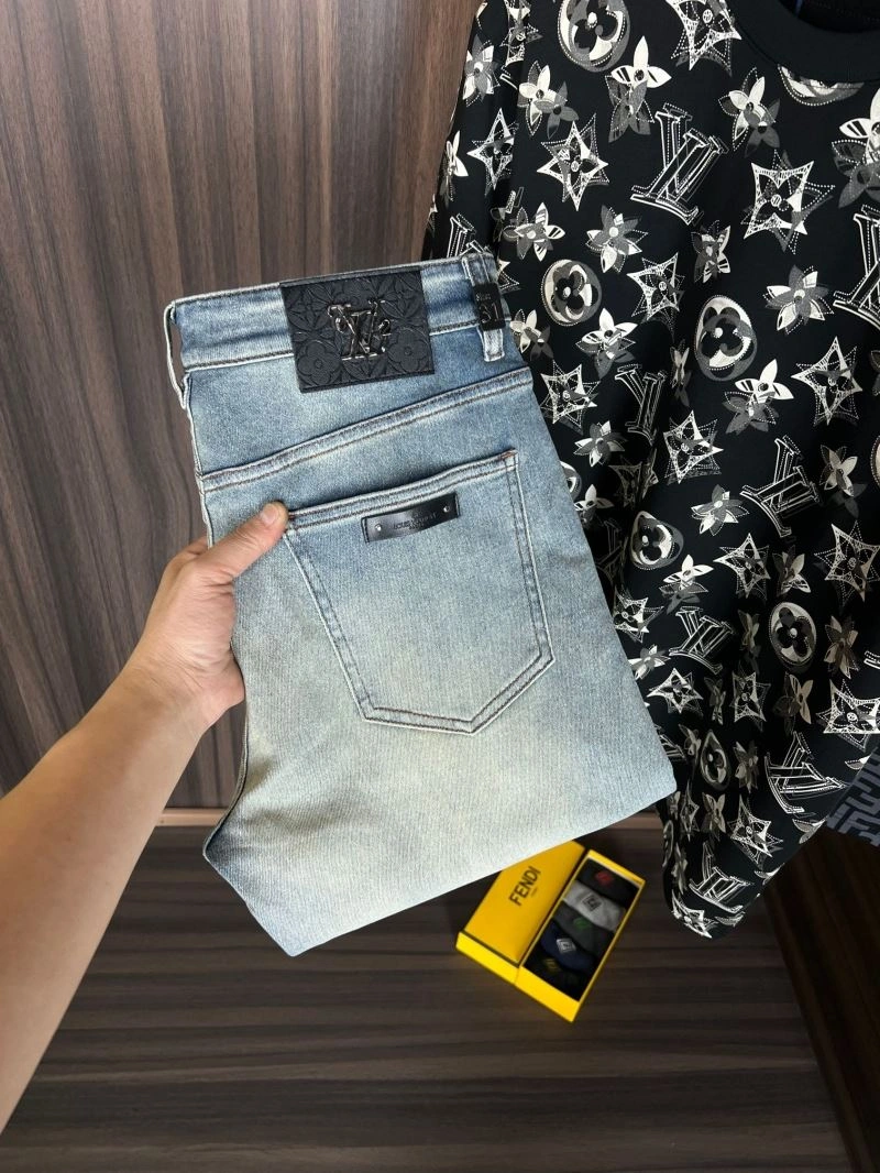 Bold Louis Vuitton Jeans 137907