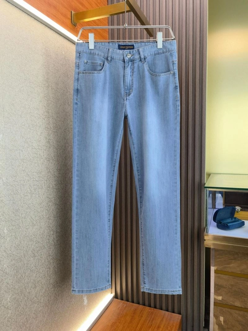 Stylish Louis Vuitton Jeans 137894
