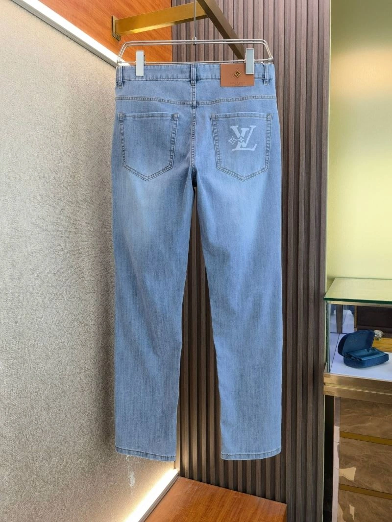 Stylish Louis Vuitton Jeans 137894