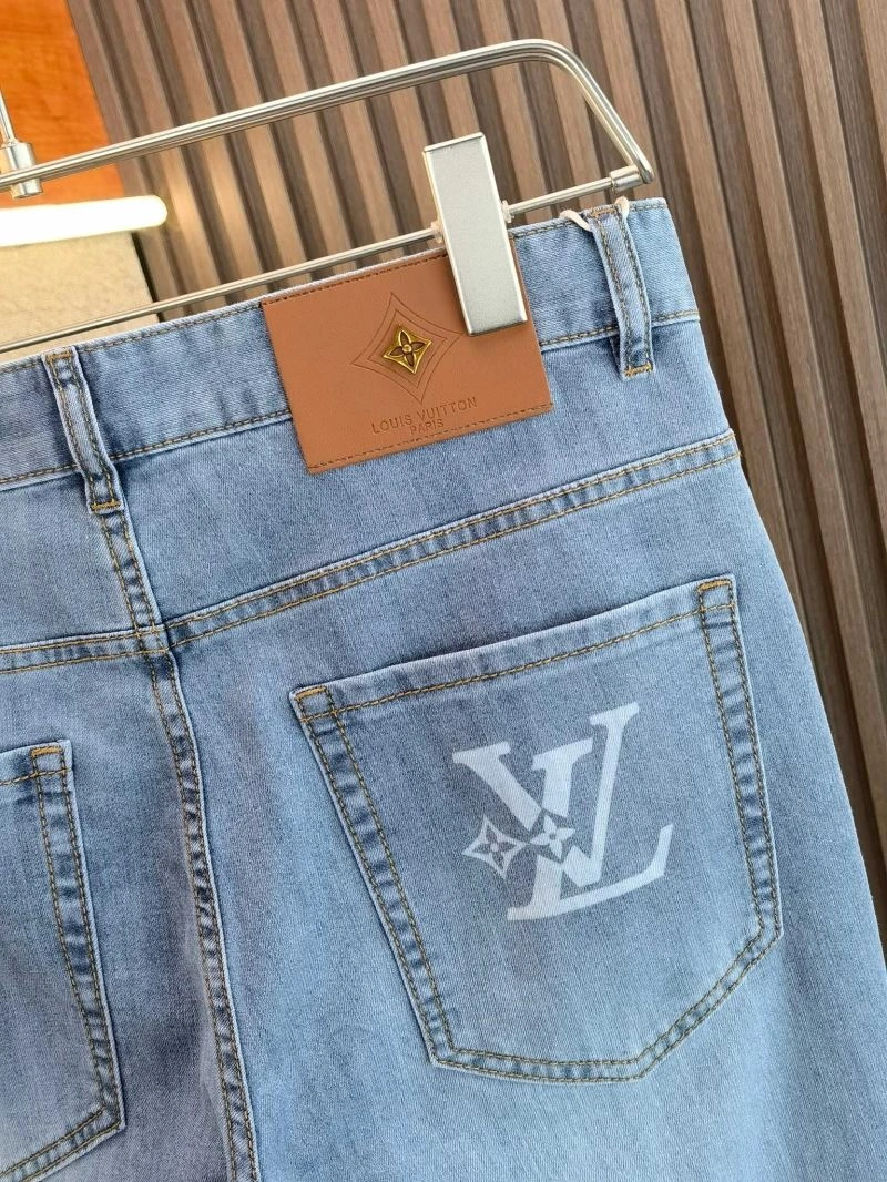 Stylish Louis Vuitton Jeans 137894