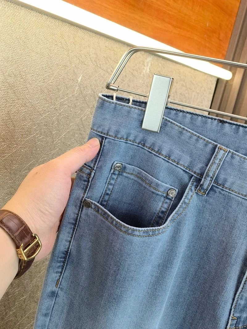 Stylish Louis Vuitton Jeans 137894
