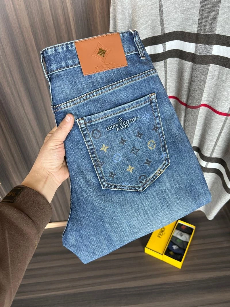 Supportive Louis Vuitton Jeans 137895