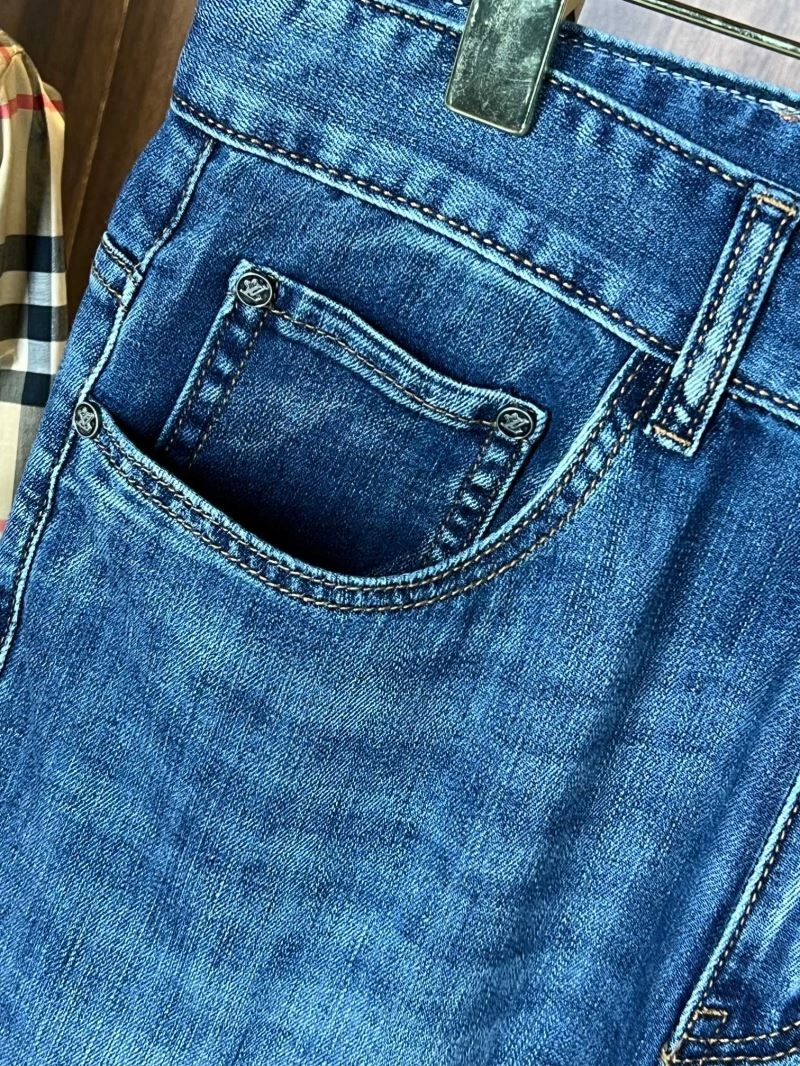 Supportive Louis Vuitton Jeans 137895