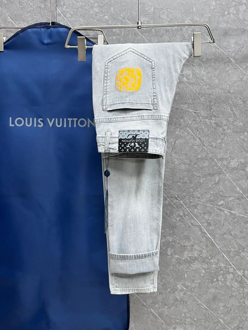 WellDesigned Louis Vuitton Jeans 137899