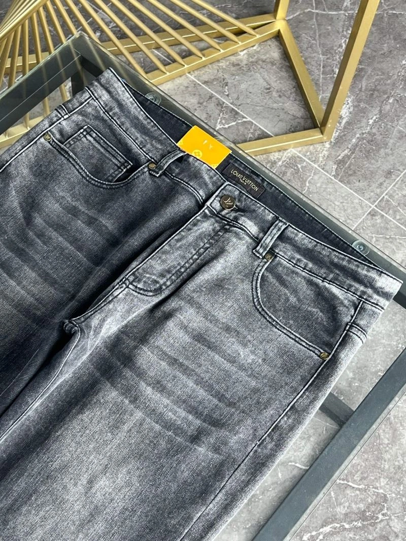 WellDesigned Louis Vuitton Jeans 137887