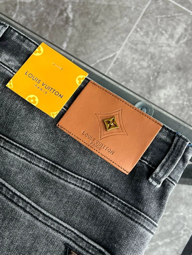WellDesigned Louis Vuitton Jeans 137887