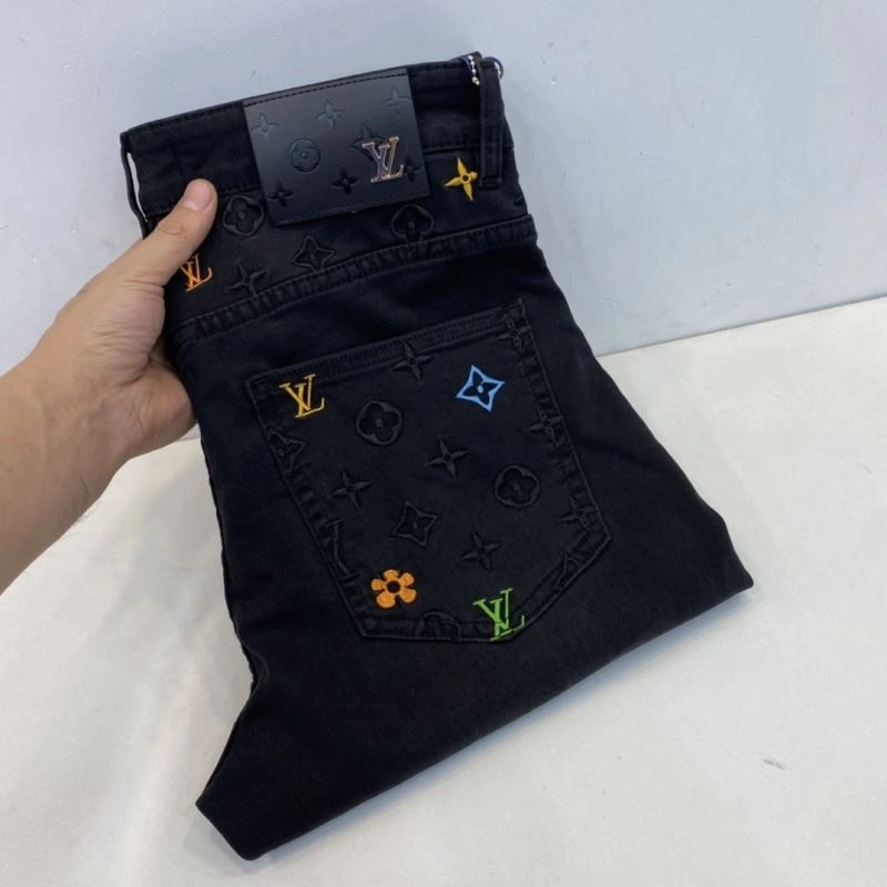 Timeless Louis Vuitton Jeans 137876