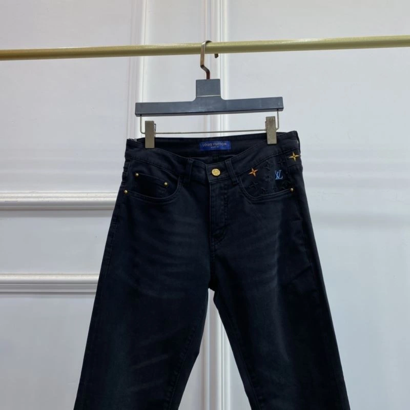 Timeless Louis Vuitton Jeans 137876