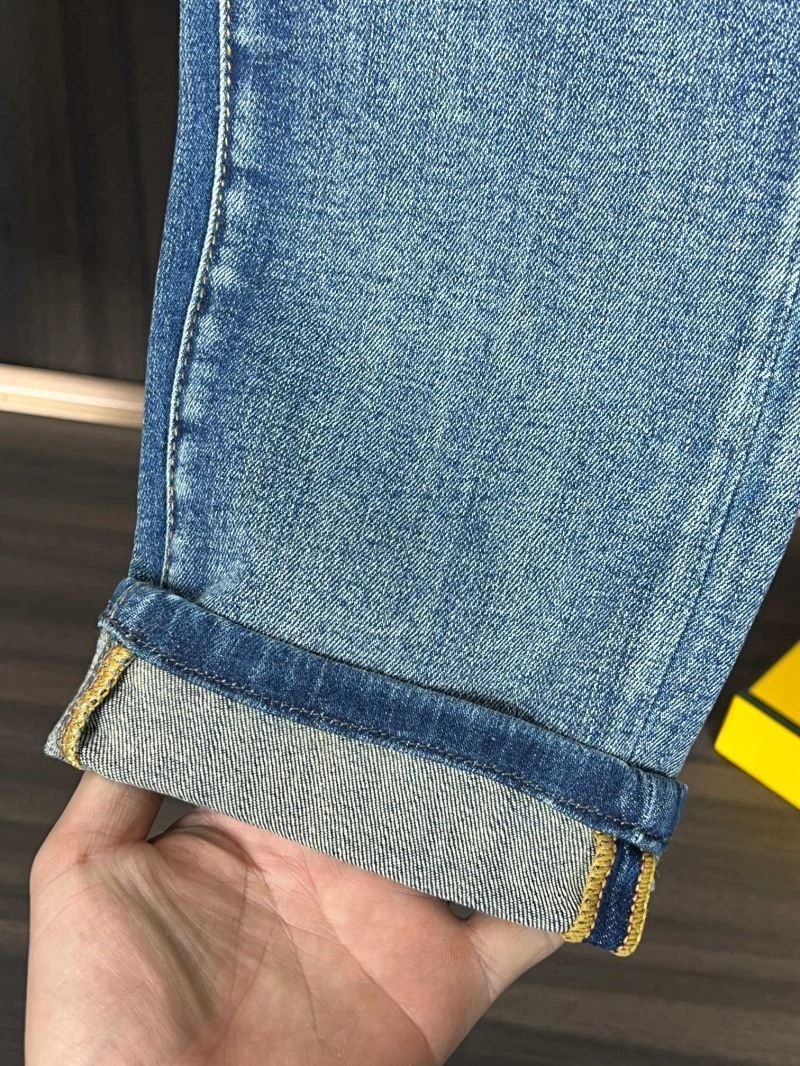 UrbanStyle Louis Vuitton Jeans 137875
