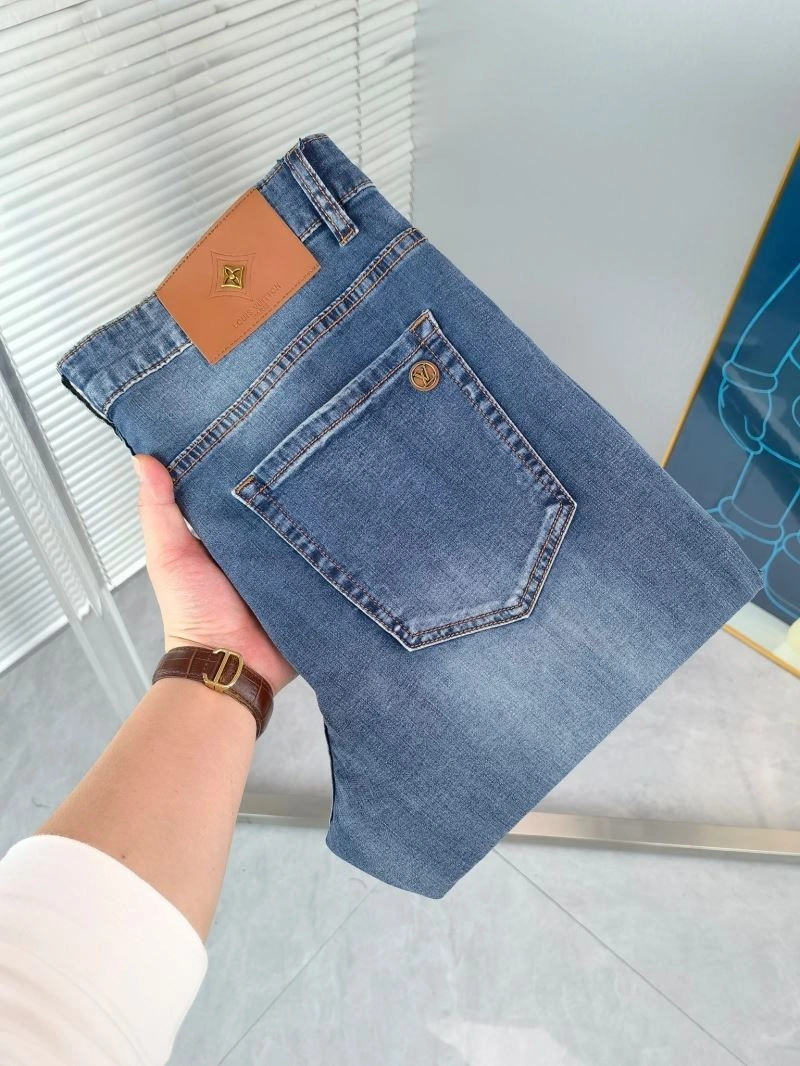 UrbanStyle Louis Vuitton Jeans 137943