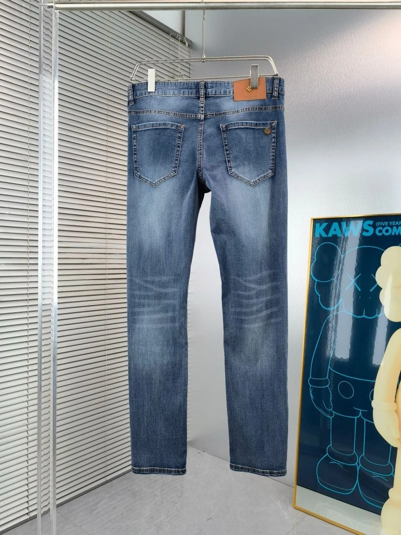 UrbanStyle Louis Vuitton Jeans 137943