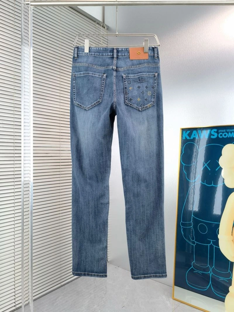 Unisex Louis Vuitton Jeans 137868