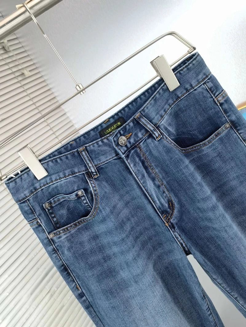 Unisex Louis Vuitton Jeans 137868