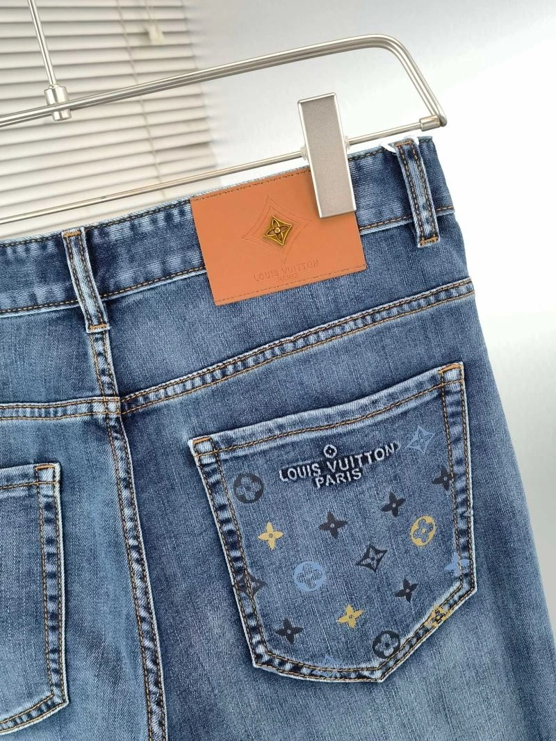 Unisex Louis Vuitton Jeans 137868