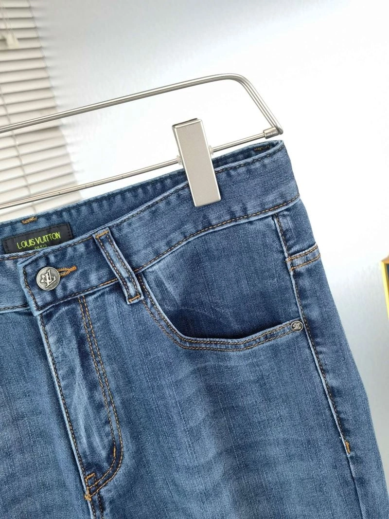 Unisex Louis Vuitton Jeans 137868