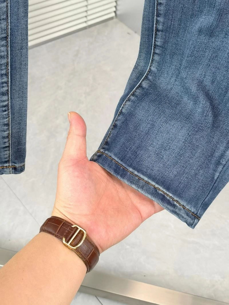 Unisex Louis Vuitton Jeans 137868