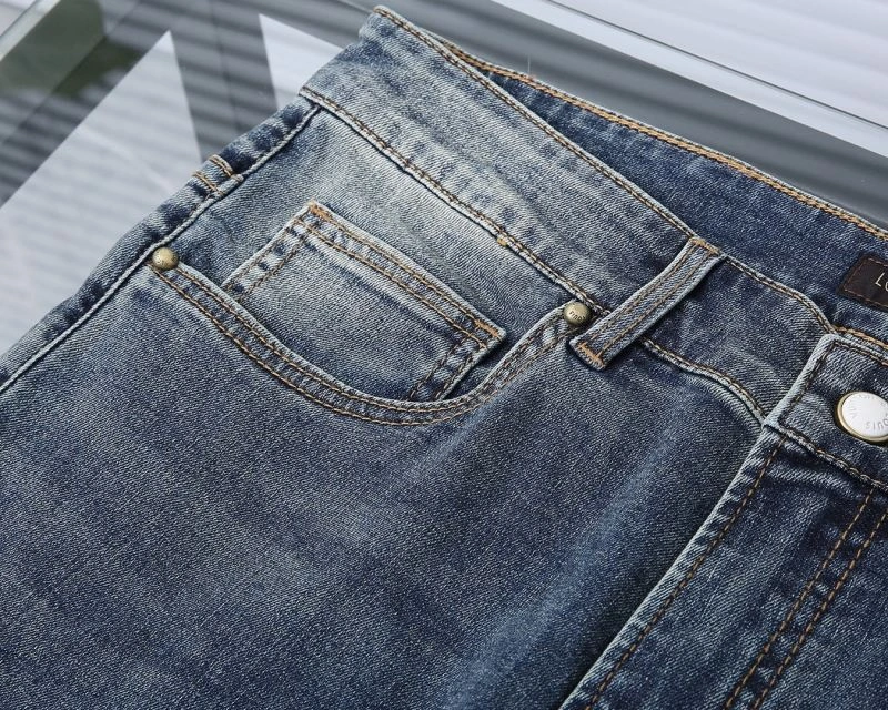 Practical Louis Vuitton Jeans 137860