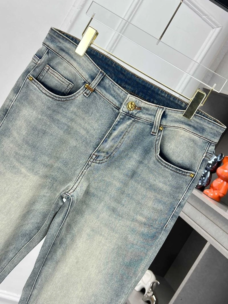 Elegant Louis Vuitton Jeans 136988
