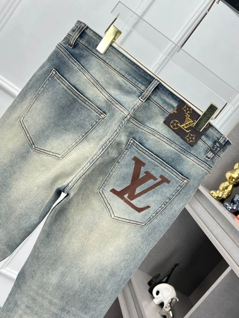 Elegant Louis Vuitton Jeans 136988