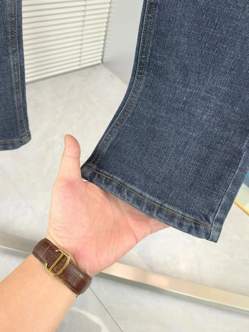 Sustainable Louis Vuitton Jeans 137008