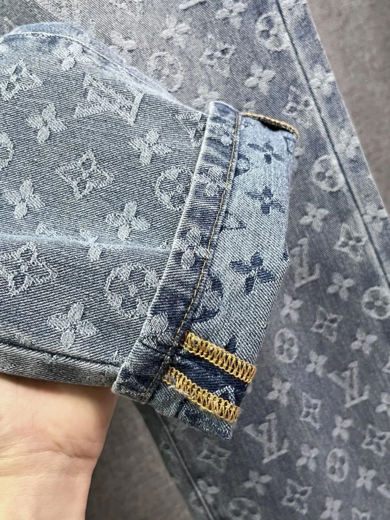 Bold Louis Vuitton Jeans 130334