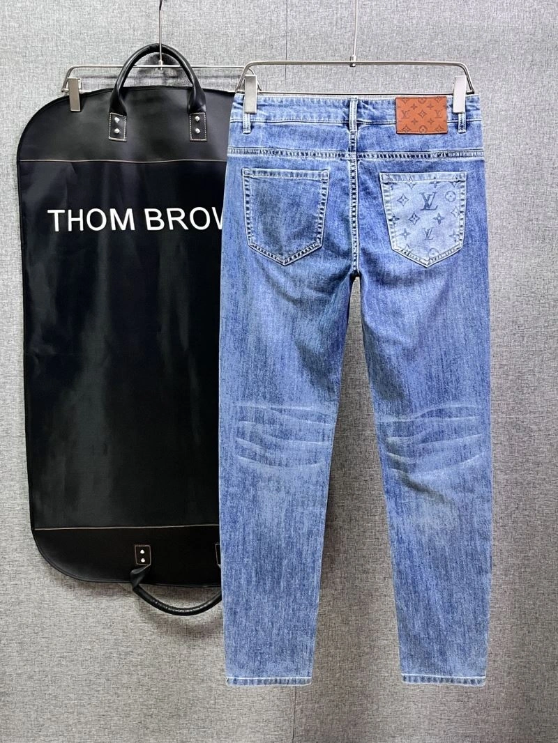 Breathable Louis Vuitton Jeans 137020