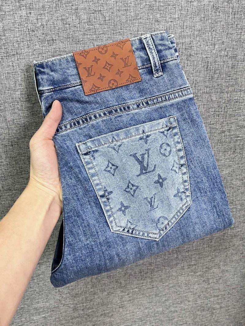 Breathable Louis Vuitton Jeans 137020