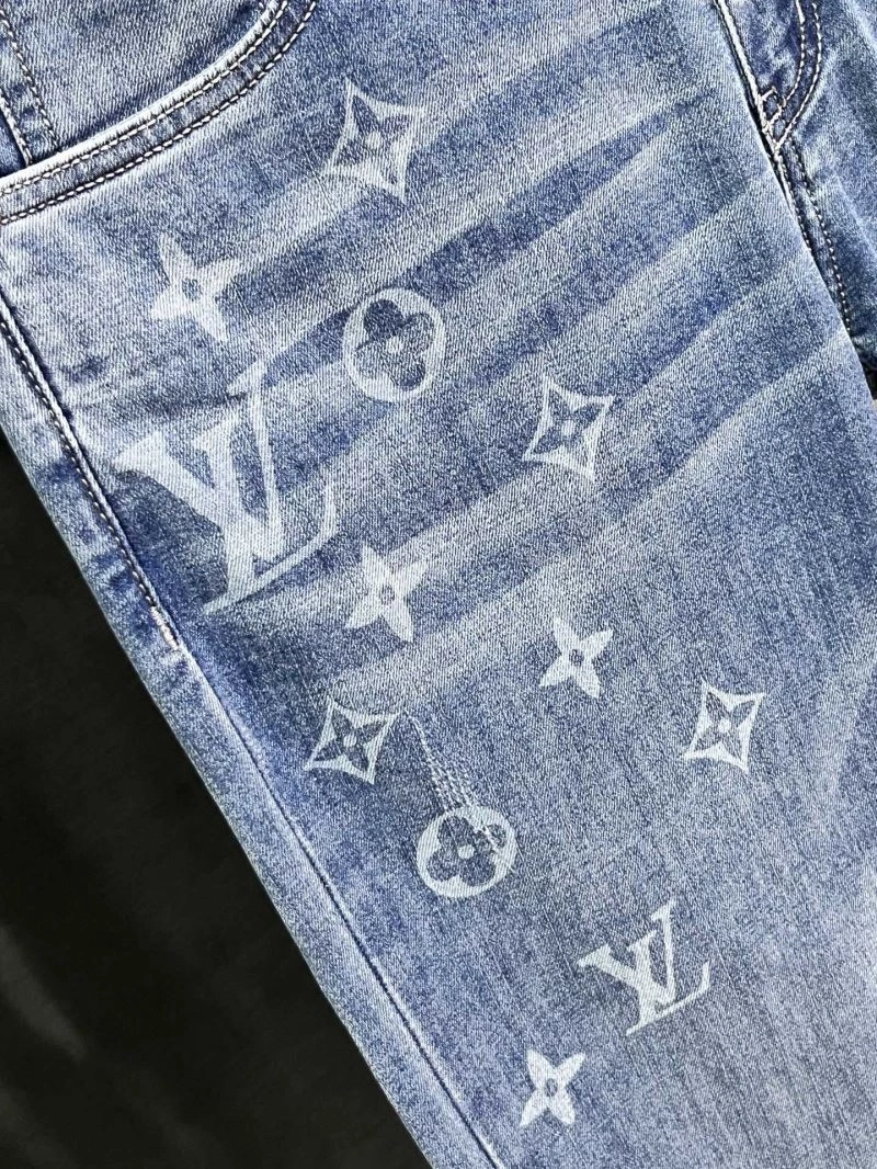 Breathable Louis Vuitton Jeans 137020