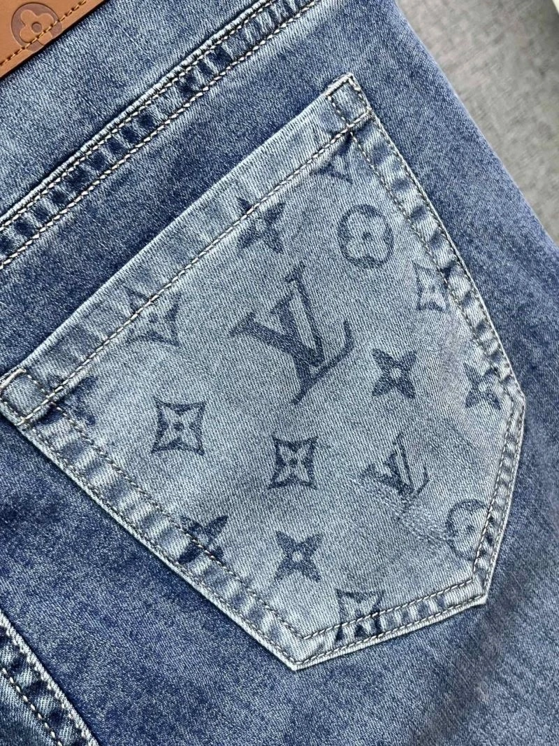 Breathable Louis Vuitton Jeans 137020
