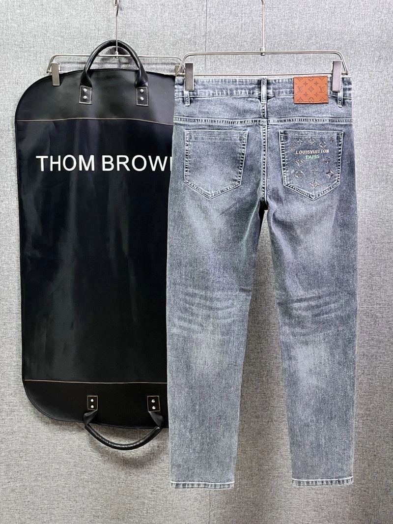 Minimalist Louis Vuitton Jeans 136983